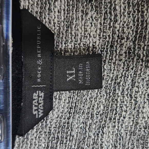 Rock and Republic Star Wars May The Force Be With You Glitter Longsleeve Top XL - Picture 6 of 12